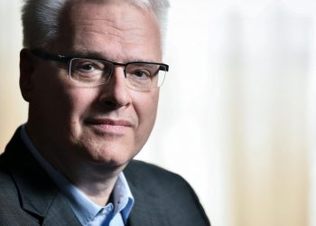 POMNOŽIO JE S NULOM Josipović:  Grabar-Kitarović pripada titula Kraljice hrvatskih kriminalaca