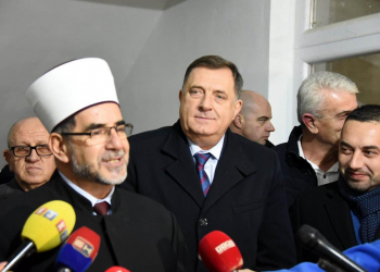 (HO)DŽINSKA POSLA: Niko ne može povrijediti vjernike kao iskvarena ulema!