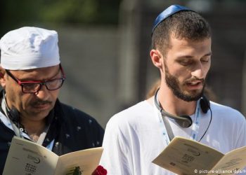 MUSLIMANI I ŽIDOVI ZAJEDNO U AUŠVICU Al Isa: Mi na svako negiranje Holokausta ili njegovo relativiziranje promatramo kao zločin