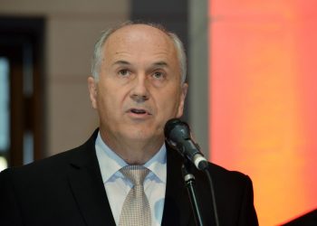 INZKO PORUČIO DODIKU: “Ja sam Tito”