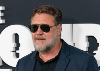 ZAŠTO RUSSELL CROWE NIJE DOŠAO NA DODJELU ZLATNIH GLOBUSA: “Australija gori zbog klimatskih promjena”