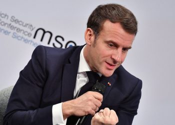 ZAPAD SLABI Macron: Postajemo kontinent koji ne vjeruje u svoju budućnost
