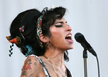 ‘NE ŽELIM UMRIJETI’: Doktorica otkrila šta joj je Amy Winehouse rekla večer pred smrt