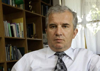 BOSANSKI IKAVSKI JEZIK U SKOPALJSKOJ DOLINI Latić: Nad temeljnim jezikom ove zemlje: njezinim, bosanskim, ikavskim jezikom, izvršeno nasilje najgore vrste