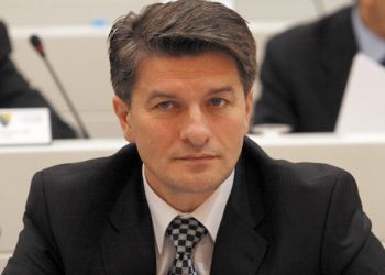 STIDIM SE ZBOG TOGA Mehmedović: Izetbegović je najodgovorniji i od njega očekujem potez kojim će se očuvati obraz čestitog dijela SDA