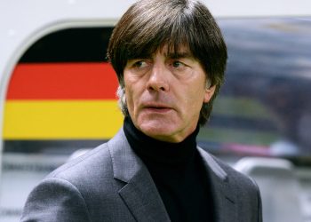 “KORONAVIRUS JE ZNAK DA SE ZEMLJA BRANI OD MODERNOG DRUŠTVA… Ovi dani su me natjerali da se zamislim…”: Joachim Löw o ljudima koji misle samo na moć i profit