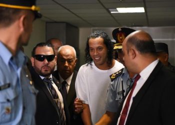 MNOGO STRAŠNIJE OD LAŽNIH PASOŠA: Ronaldinho je zbog ovoga u većem problemu nego što se mislilo!