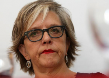 „SMRTNI GRIJESI FEMINIZIMA“ Drakulić: Učenike ne uče razmišljati, nego kako biti poslušni”