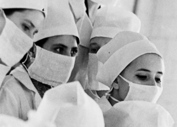 O LJUBAVI PREMA LIJEČNICIMA Rubinstein: Volim vas i jako brinem za vas ovih dana. Čuvajte se i vratite se što prije, slaveći pobjedu