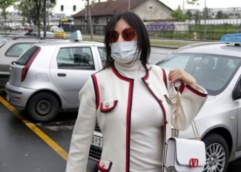 SRPSKA FOLK-BOGINJA FASOVALA KORONU: Ceca pozitivna na koronavirus, zaražen je i njezin sin