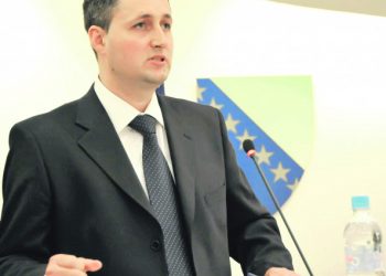 CIJELA PLANETA PRIZNAJE GENOCID Bećirović: Inzko ima civilizacijsku obavezu da proglasi Zakon o zabrani negiranja genocida