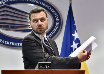 POVLAŠTENE REŽIMSKE EKSPOZITURE Magazinović: Da li iko vrši kontrolu finansijskog poslovanja vjerskih zajednica?!