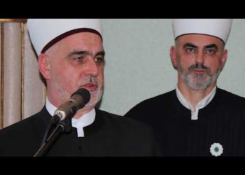 (VIDEO) HARAM SE ISPLATI Alispahić: Lezihljebaroši i tajkuni koriste najčišća vjerska osjećanja da bi svoj narod krali i varali