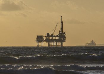 CRNO ZLATO:  Saudijska Arabija i Kuvajt ponovno počinju proizvodnju nafte na velikom, dijeljenom području