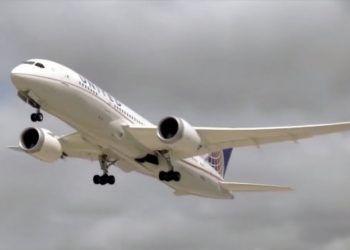 HILJADAMA PRIJETI OTKAZ Američki piloti aviona u teškom položaju