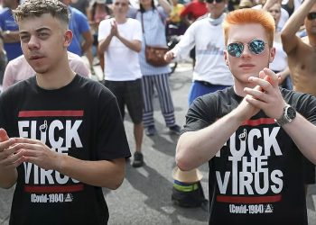 BERLIN – PRVI PUT U POVIJESTI: Homoseksualci, desni, lijevi, anarhisti, ‘antivakseri'… konačno prepoznali pravog neprijatelja