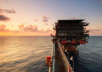 KRIZA, PANDEMIJA, BANKROT:   Najveća ”offshore” naftna platforma na svijetu u bankrotu