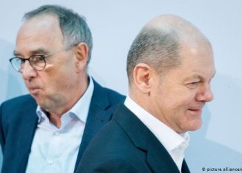 SA ŠARMOM STROJA: Ko je popularni ministar koji bi nakon Merkel mogao zakormilariti Njemačkom
