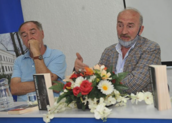 TO DO SADA TUZLA NIJE ČULA: U Tuzli promovirana knjiga „Noćas  slavim Bogumile” Nedžada Latića