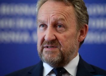 KAD LAŽU NA NAS DODAJU PO DVIJE NULE Izetbegović: Došao sam promijeniti atmosferu, nije dobro kad Milanović kaže da je Bosna shit country