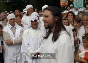 KO JE LAŽNI ISUS IZ RUSIJE?  Bivši saobraćajac koji tvrdi da Bog govori kroz njega, uhapšen zbog zlostavljanja i iznude…