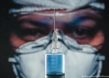 VAKCINA STIŽE: Maske ostaju!