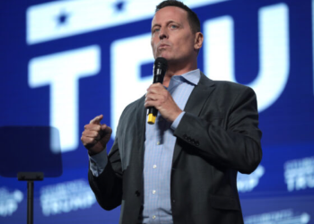 ZAŠTO JE GRENELL TRUMPOV ČOVJEK ZA SVE? Trump se osjeća sigurno ako je okružen ljudima koji su mu slični , a Richard Grenell je upravo to