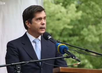 ODBIJETE PRODATI SVOJ GLAS REŽIMSKIM NAKUPCIMA Nelson: Vladajuće elite u Bosni se bogate resursima koji pripadaju građanima