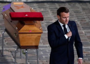 NAKON ODRUBLJIVANJA GLAVE UČITELJU: Muslimani strahuju da će postati žrtve pretjerane odmazde