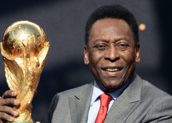 “POSLUŠAJ STARCA”:  Nogometna legenda Pelé u hitu meksičkih muzičkih zvijezda Rodriga i Gabriele