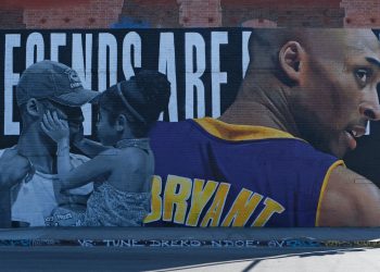 BESMRTNA IKONA LAKERSA:  Dres Kobea Bryanta bit će izložen u Smithsonian muzeju