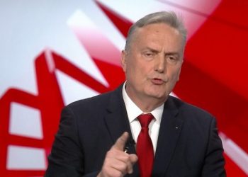 SELO GORI, BISERA SE ČEŠLJA Lagumdžija: To je tužna slika naše vanjske politike