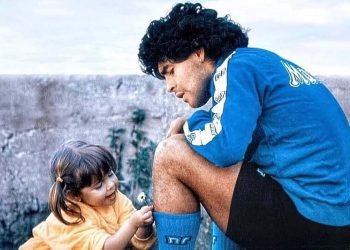 MARADONINA KĆERKA SE OPROSTILA OD OCA:  Donosim ti bijele rade i molim te…