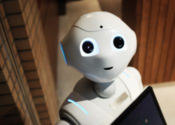 KORONA BUSINESS:  Roboti sve češće zamjenjuju konobare u azijskim kafićima i restoranima