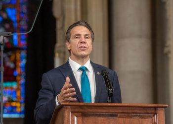 “GLUMAC” ZASLUŽENO NAGRAĐEN: Guverner New Yorka dobio Emmyja zbog presica o covidu
