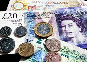 BRITANSKA FUNTA DOSEGLA DVOGODIŠNJI MAKSIMUM:  Nakon historijskog trgovinskog sporazuma sa EU nakon Brexita