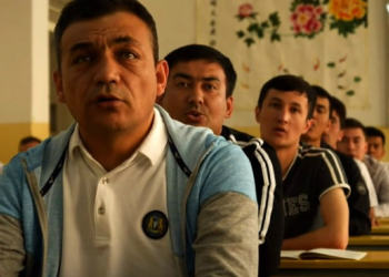 ZA KOMUNISTE JE SVAKI MUSLIMAN POTENCIJALNI TERORISTA: Procurio popis zatvorenika iz kineskih logora, zatvaraju ljude jer su mladi