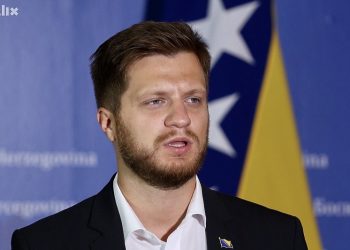 IZETBEGOVIĆ PRED KAPITULACIJOM?! Čengić: Ako padne Vlada FBiH, Čović će htjeti pregovarati