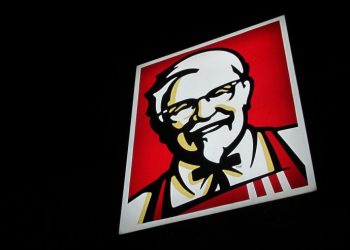 OGLADNILI STE POSLIJE IGRE?  KFC je lansirao konzolu koja piletinu održava toplom