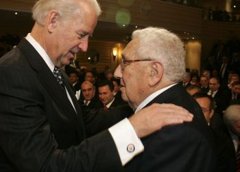 MIR NA BLISKOM ISTOKU JE JOŠ DALEKO: Kissinger upozorava Bidena da se ne zbližava s Iranom