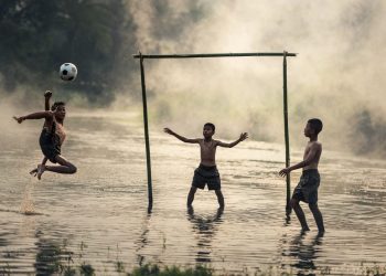 KADA PAPA DA SPORTSKI INTERVJU: “Ja sam bio ‘tvrda noga’ na terenu, a Maradona pjesnik”