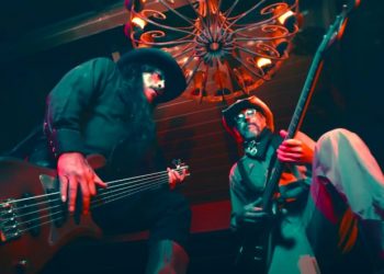 DVOBOJ NA ŽICI:  Pogledajte kratki western o dvoboju dvojice rock basista