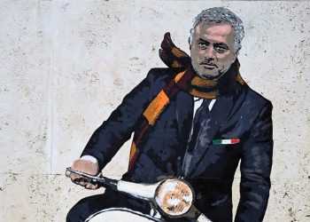 DOBRODOŠLICA: Mourinho na Vespi u Rimu