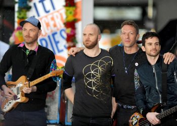 SVIJET BEZ SIROMAŠNOG DJETINJSTVA: Coldplay uživo na TikToku povodom Dana crvenih nosova