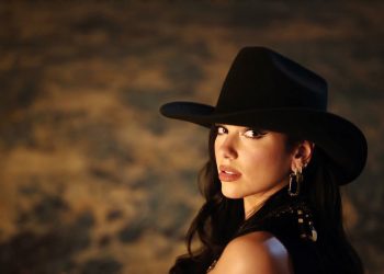 ALBANKA POKOSILA KONKURENCIJU: Dua Lipa je proglašena najemitiranijom u 2020. godini u Engleskoj