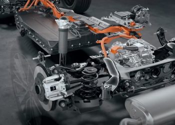 HYBRID ELECTRIC VARIJANTA:  Toyota otkrila kako izgleda pogon novog hibridnog crossovera Lexus NX