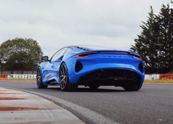 LOTUS PREDSTAVIO EMIRU:  Zadnji model s benzinskim motorom