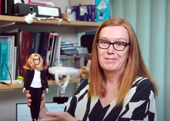 BARBIE KORONA:  Predstavljena lutka Barbie po uzoru na naučnicu zaslužnu za razvoj cjepiva Astra Zenecae