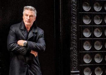 JA SAM ALEC BALDWIN “GLUMAC”: Priča o Trumpovoj “noćnoj mori” i usamljenom komičaru sa Long Islanda