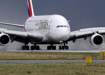 PROPAST PRIJE PANDEMIJE:  Aviokompanija Emirates pretvara prvi Airbus A380 u namještaj i suvenire